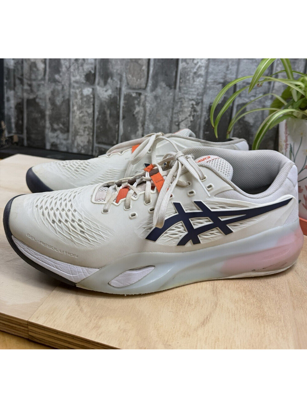 ASICS Men's White/Navy/Orange Solid Low Top Lace-Up Sneaker Rubber 1041A481